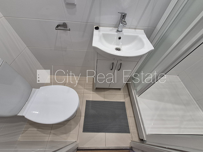 Pagalma ēka, labiekārtota apzaļumota teritorija, slēgts pagalms, iespēja nomāt Rīga - foto 7