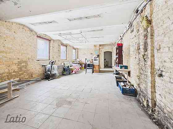 Studio dzīvoklis Rīgas centrā ar potenciālu komercdarbībai.

Pārdod perspektīvu studio tipa dzīvokli Рига