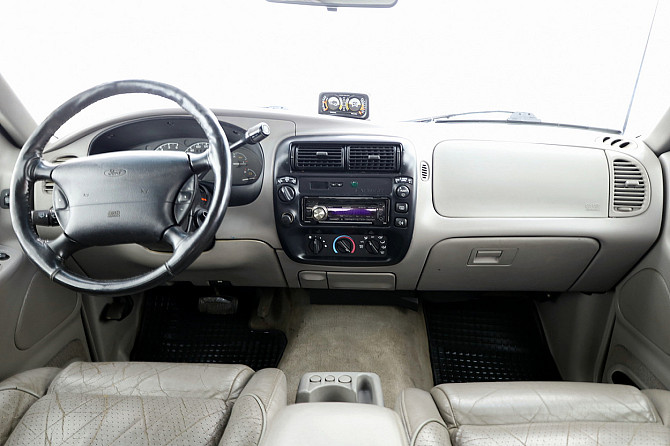 Ford Explorer Luxury 4.0 152kW Tallina - foto 5