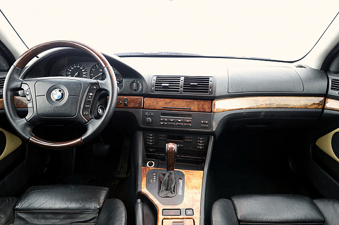 BMW 523 Sportpakett ATM 2.5 125kW Tallina - foto 5