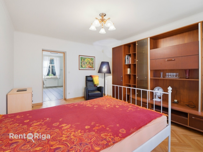 Nice apartment with a parking space.  The premises have just undergone cosmetic renovation. The apar Рига - изображение 4