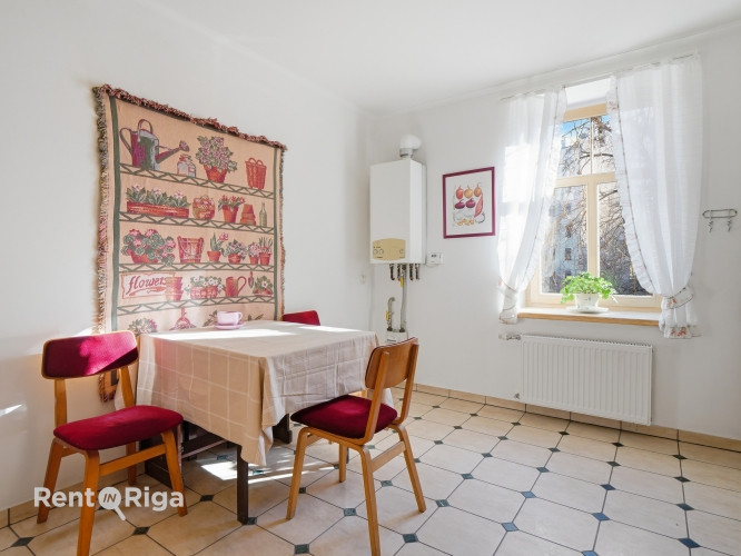 Nice apartment with a parking space.  The premises have just undergone cosmetic renovation. The apar Рига - изображение 9