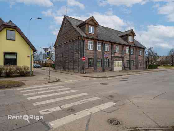 В центре Елгавы предлагается уникальный инвестиционный объект  трехэтажное Елгава и район