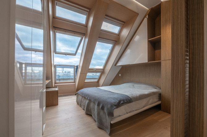 Ekskluzīvs divu līmeņu dzīvoklis ar terasi Rīgas centrā!  Dzīvoklis pilnībā renovēts Rīga - foto 2