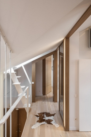 Ekskluzīvs divu līmeņu dzīvoklis ar terasi Rīgas centrā!  Dzīvoklis pilnībā renovēts Rīga - foto 4