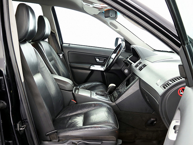 Volvo XC90 Summum LPG ATM 2.5 154kW Tallina - foto 6