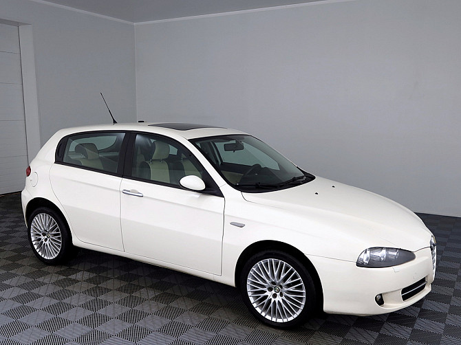 Alfa Romeo 147 Exclusive Facelift 1.6 88kW Tallina - foto 1