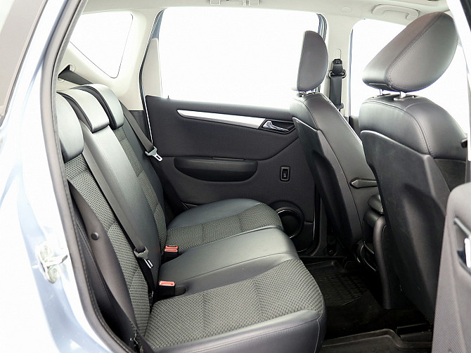 Mercedes-Benz A 160 Avantgarde Facelift 1.5 70kW Tallina - foto 7