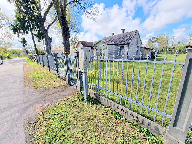 Реновированный дом, закрытый двор, въездные ворота оснащены автоматической Рига - изображение 10