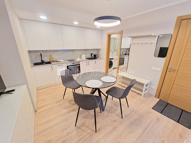 Фасадный дом, реновированный дом, закрытый двор, возможность аренды парковки, Рига - изображение 9