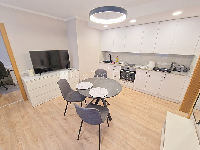 Фасадный дом, реновированный дом, закрытый двор, возможность аренды парковки, Рига - изображение 10