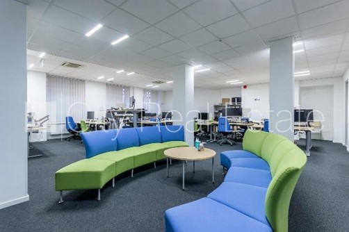 Fasādes māja, restaurēta māja, apsargāta teritorija, ieeja no ielas, ir lifts, kāpņu telpa Rīga - foto 5