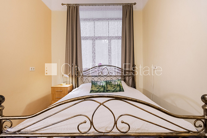 Šo dzīvokli izīrē pa diennaktīm (īstermiņa īre), īres cena sludinājumā norādīta par Rīga - foto 3