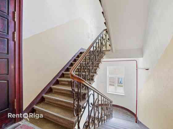 2 istabu dzīvoklis pašā Vecrīgas sirdī!  Viena no pieprasītākajām un prestižākajām Rīgas vietām. Ēka Рига