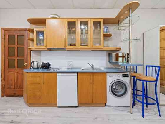 2 istabu dzīvoklis pašā Vecrīgas sirdī!  Viena no pieprasītākajām un prestižākajām Rīgas vietām. Ēka Рига