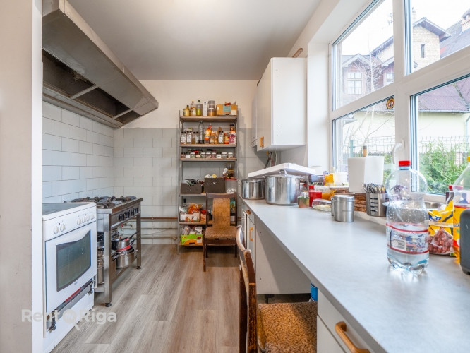 Tiek piedāvāta unikāla trīsstāvu māja Jelgavas centrā - īpašums, kura vēsture runā pati Jelgava un novads - foto 8