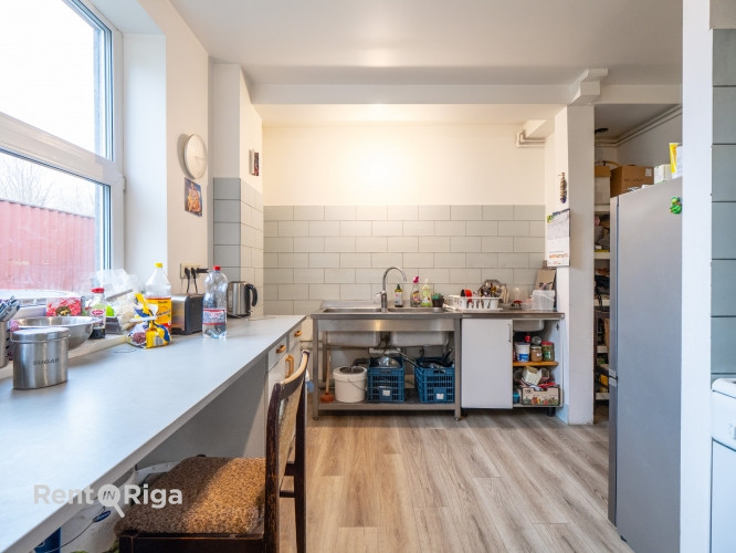 Tiek piedāvāta unikāla trīsstāvu māja Jelgavas centrā - īpašums, kura vēsture runā pati Jelgava un novads - foto 7