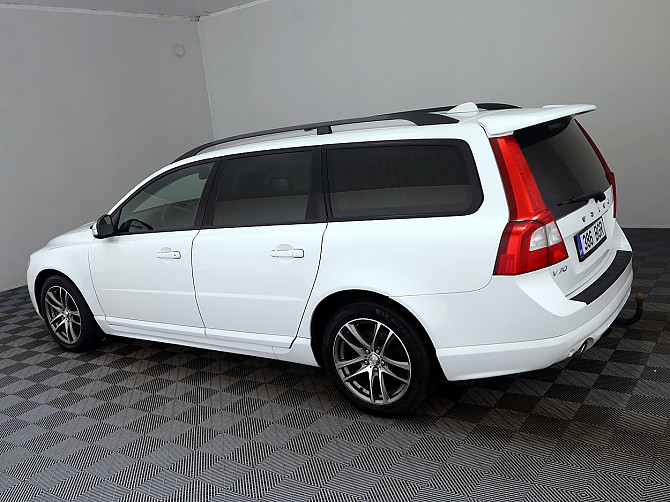 Volvo V70 R-Design ATM 2.4 D5 129kW Таллин - изображение 4