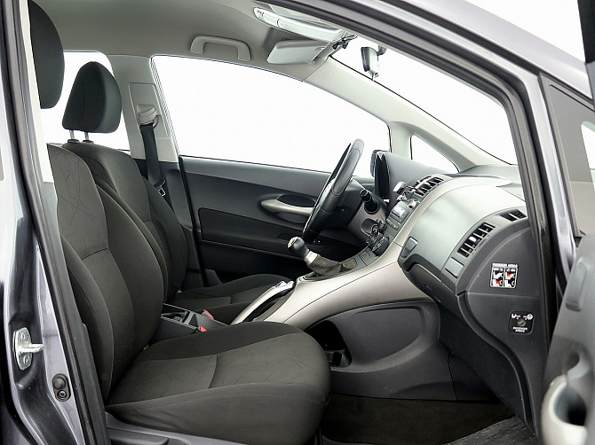 Toyota Auris Linea Sol 1.6 91kW Таллин - изображение 6