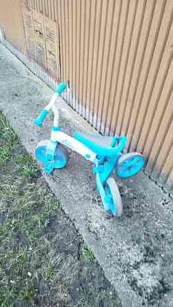 Pārdodu bērnu trīsriteni , ar saliekamiem un noņemamiem riteniem. Рига