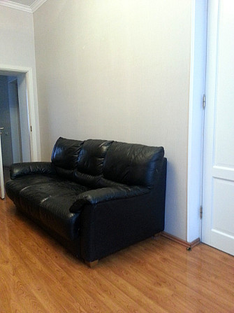 Солнечная, меблированная, удобная квартира. Фасадный дом, окна выходят на обе... Рига - изображение 3