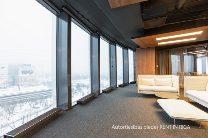 Furnished office on the 13th floor of Zunda Towers.  Sophisticated work environment for business-sca Рига - изображение 2