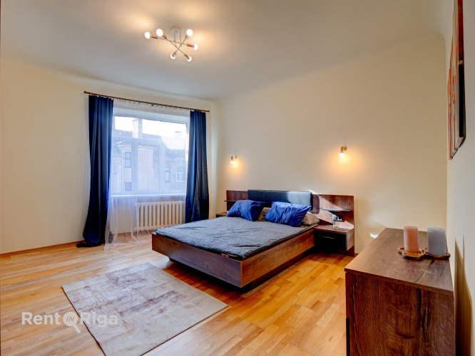 Dzīvoklis tiek piedāvāts īrei pirmo reizi - nesen iegādāts, izremontēts un paredzēts kā Rīga - foto 1