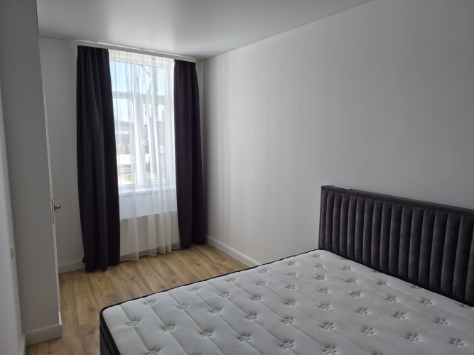 Izīrē stilīgu un moderni iekārtotu 2 istabu dzīvokli!  Ienākot dzīvoklī ir neliels Rīga - foto 8