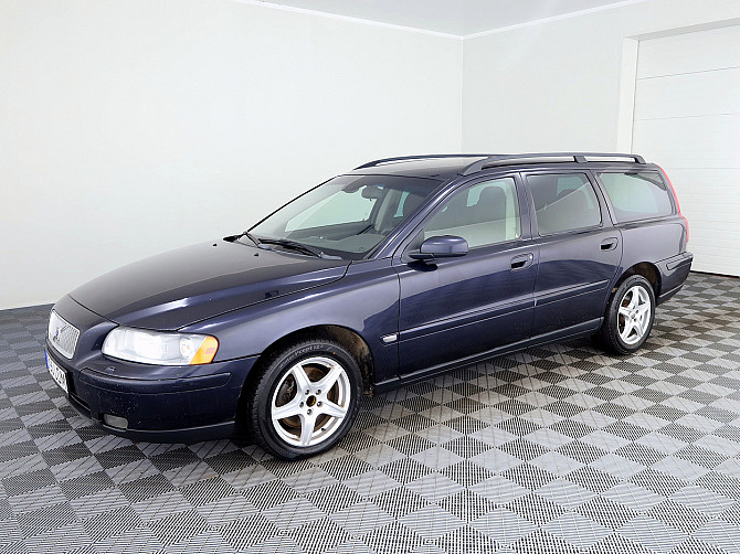 Volvo V70 Summum 4x4 AWD Facelift 2.4 D5 120kW Таллин - изображение 2