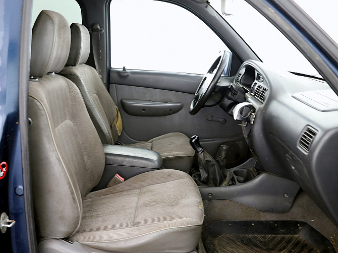 Mazda B2500 Pickup 4x4 2.5 TD 57kW Tallina - foto 6