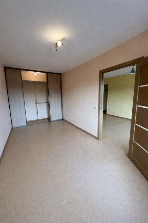 Pārdodu 3 istabu dzīvokli Juglā, Juglas ielā 5
Tiek piedāvāts gaišs un funkcionāli ērts 3 istabu... Рига - изображение 1