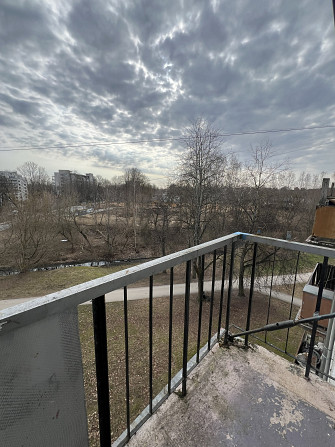 Pārdodu 3 istabu dzīvokli Juglā, Juglas ielā 5
Tiek piedāvāts gaišs un funkcionāli ērts 3 istabu... Рига - изображение 6