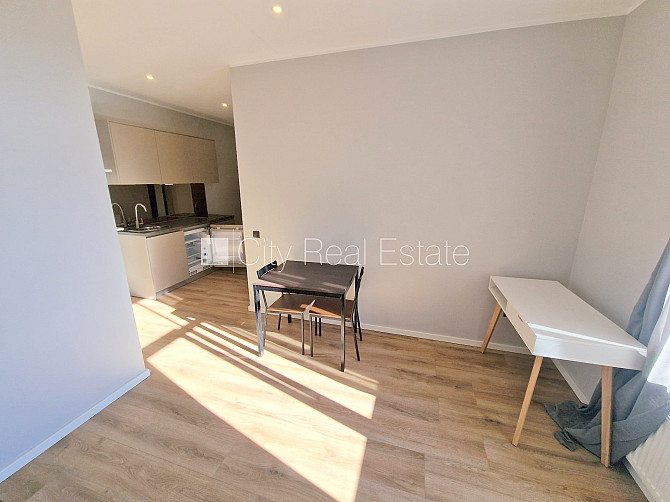 Фасадный дом, реновированный дом, закрытый двор, охраняемая территория, вход с Рига - изображение 3