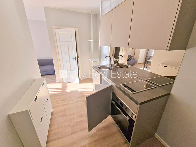 Фасадный дом, реновированный дом, закрытый двор, охраняемая территория, вход с Рига - изображение 1