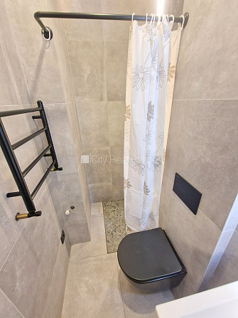 Fasādes māja, renovēta māja, slēgts pagalms, apsargāta teritorija, ieeja no ielas un pagalma, Rīga - foto 13