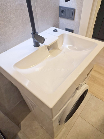 Fasādes māja, renovēta māja, slēgts pagalms, apsargāta teritorija, ieeja no ielas un pagalma, Rīga - foto 15