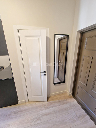 Fasādes māja, renovēta māja, slēgts pagalms, apsargāta teritorija, ieeja no ielas un pagalma, Rīga - foto 10