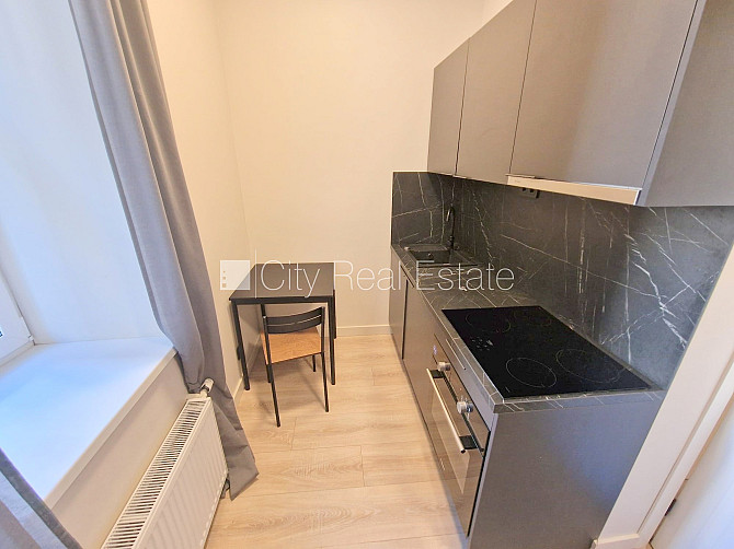 Fasādes māja, renovēta māja, slēgts pagalms, apsargāta teritorija, ieeja no ielas un pagalma, Rīga - foto 4