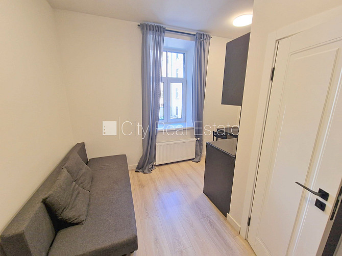 Fasādes māja, renovēta māja, slēgts pagalms, apsargāta teritorija, ieeja no ielas un pagalma, Rīga - foto 8