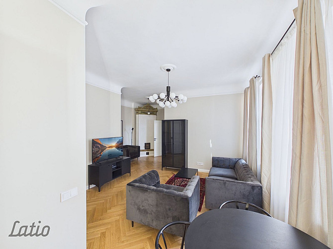 Izīrē gaumīgu un gaišu 3-istabu dzīvokli Rīgas centrā, Stabu ielā. 

Ļoti laba atrašanās vieta  tuvu Рига - изображение 4