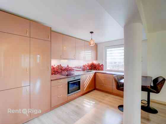 Продаётся 3-комнатная квартира в Юрмале, Слока  Предлагается уютная, светлая и Jūrmala