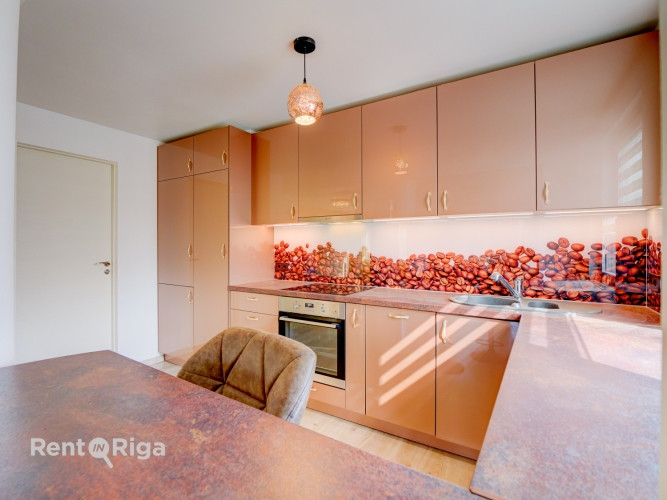 Pārdod 3 istabu dzīvokli Jūrmalā, Slokā  Piedāvājumā mājīgs, gaišs un labi izplānots 3 Jūrmala - foto 5