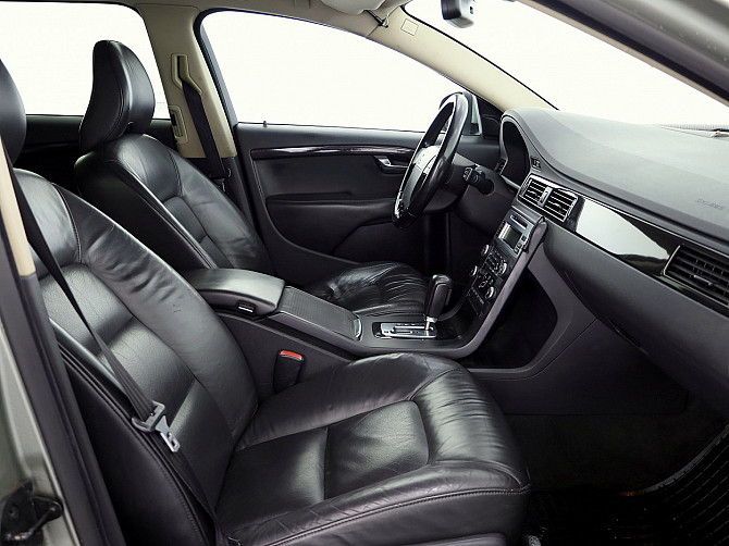 Volvo V70 Summum ATM 2.4 D5 136kW Таллин - изображение 6
