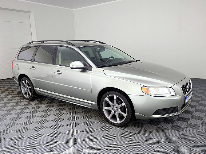 Volvo V70 Summum ATM 2.4 D5 136kW Таллин - изображение 1