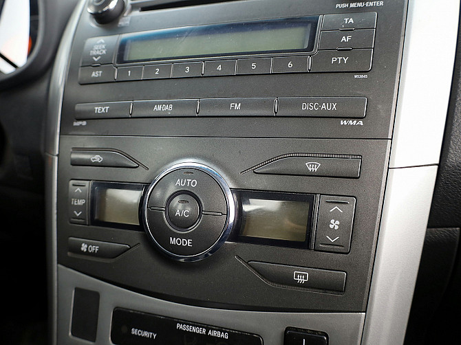 Toyota Corolla Linea Sol LPG Facelift 1.6 97kW Tallina - foto 8