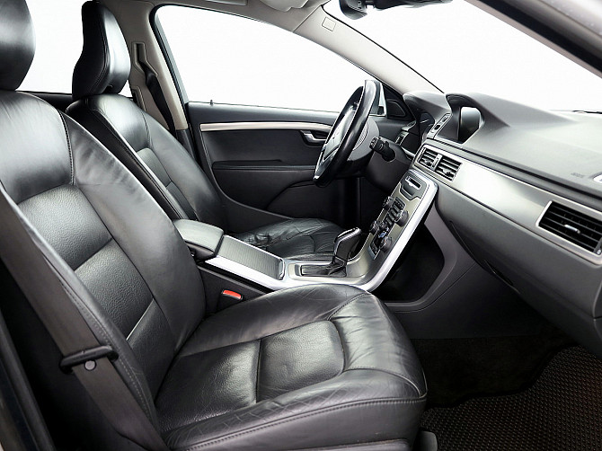 Volvo V70 Summum Facelift ATM 2.0 D5 133kW Tallina - foto 6