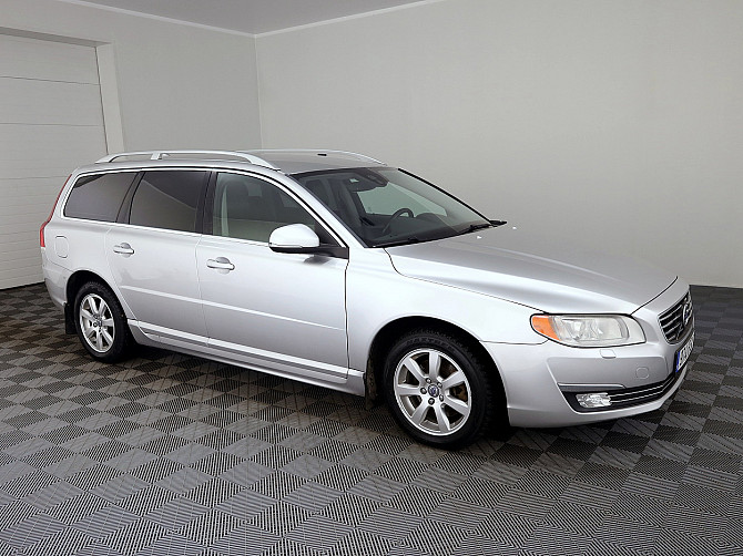 Volvo V70 Summum Facelift ATM 2.0 D5 133kW Tallina - foto 1