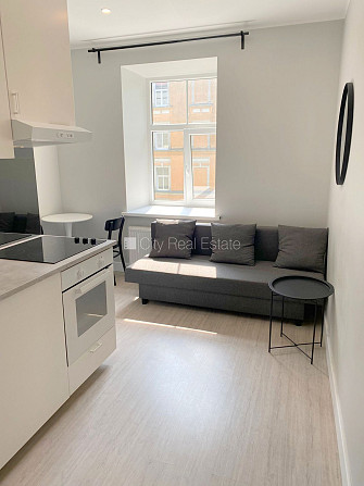 Fasādes māja, renovēta māja, slēgts pagalms, ieeja no ielas, kāpņu telpa pēc kosmētiskā Rīga - foto 4