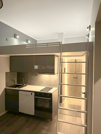 Fasādes māja, renovēta māja, ieeja no ielas, logi vērsti uz ielas pusi, divstāvīgs, studio Rīga - foto 14