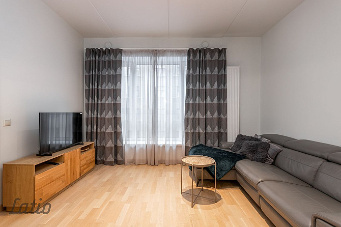 Īrei tiek piedāvāts plašs, mēbelēts 2 istabu dzīvoklis jaunā projektā Miera ielā 103! Rīga - foto 5